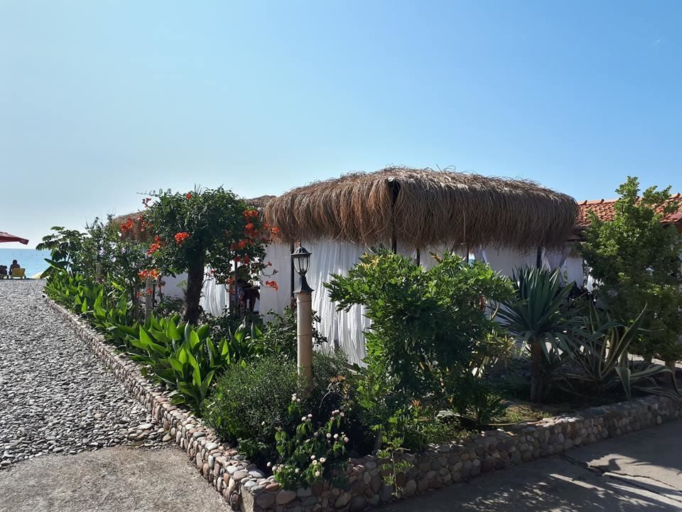 Виллы Cottages at Villa Del Mar Kvariati Квариати-5